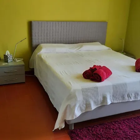 Casa Da Cristina Short * La Morra
