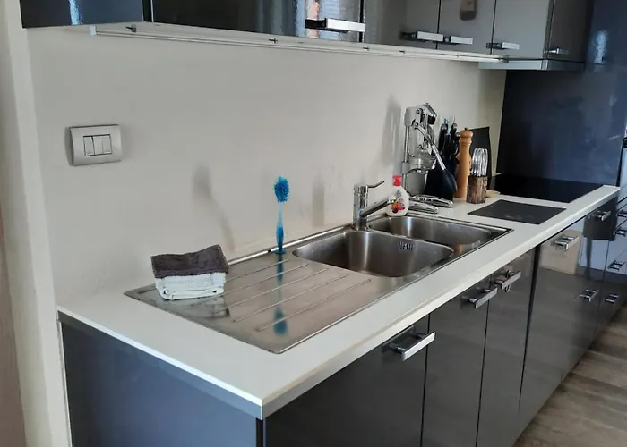 Casa Da Cristina Short